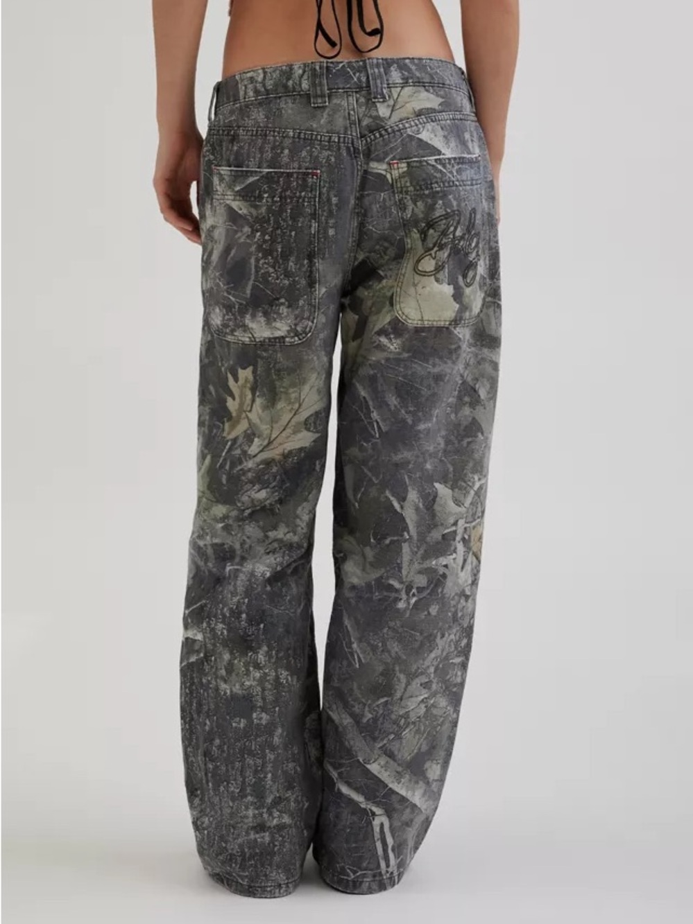 Urban Outfitters / NWT Wide Leg Camouflage Jeans
